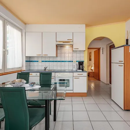 Beautiful In Umag With Wifi Apartment Pelegrin